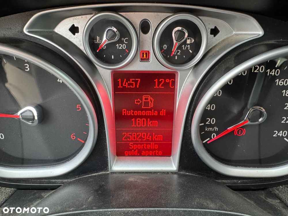 Ford Kuga 2.0 TDCi 4x4 Trend - 20