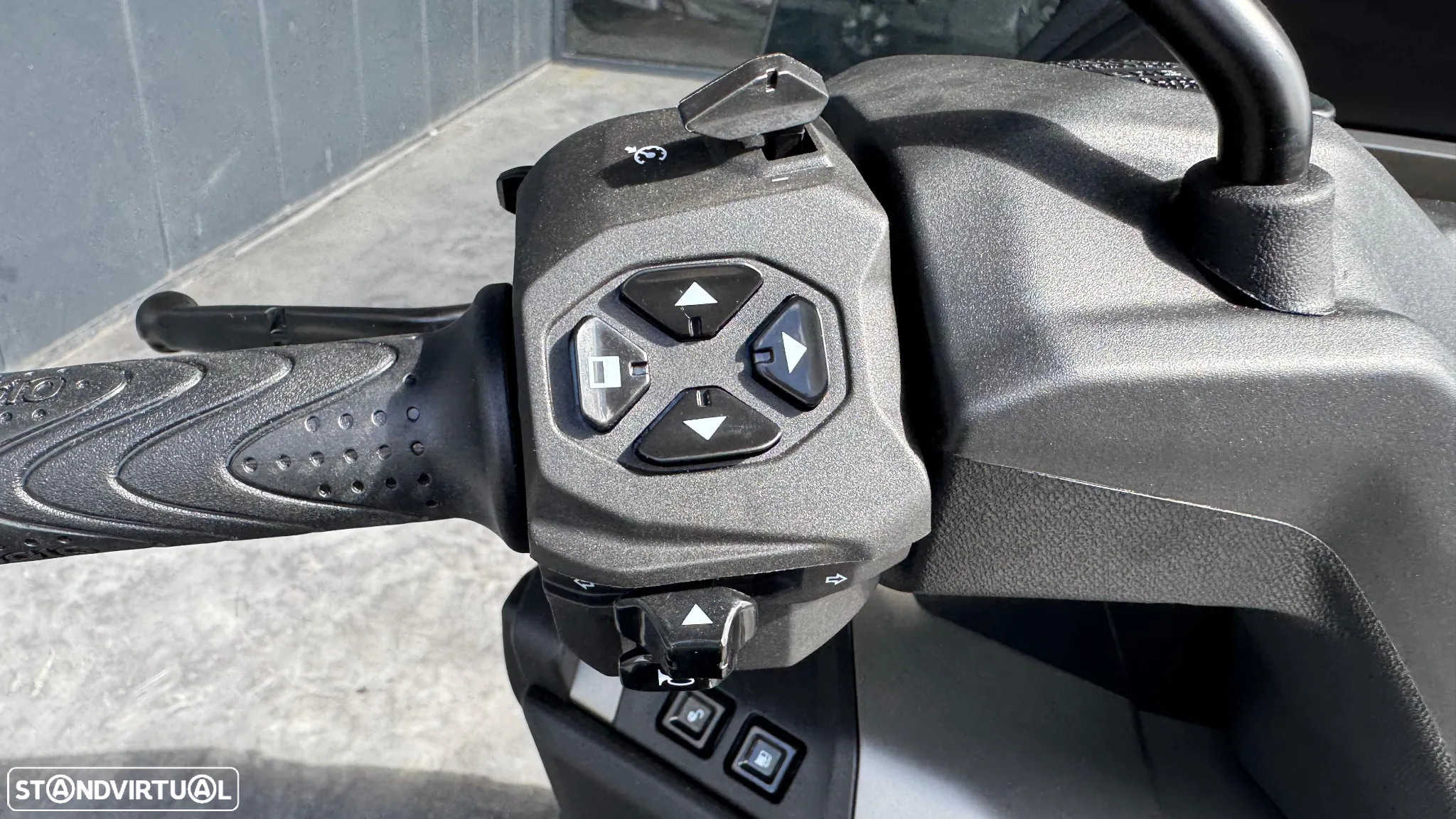 Piaggio MP3 530 - 12