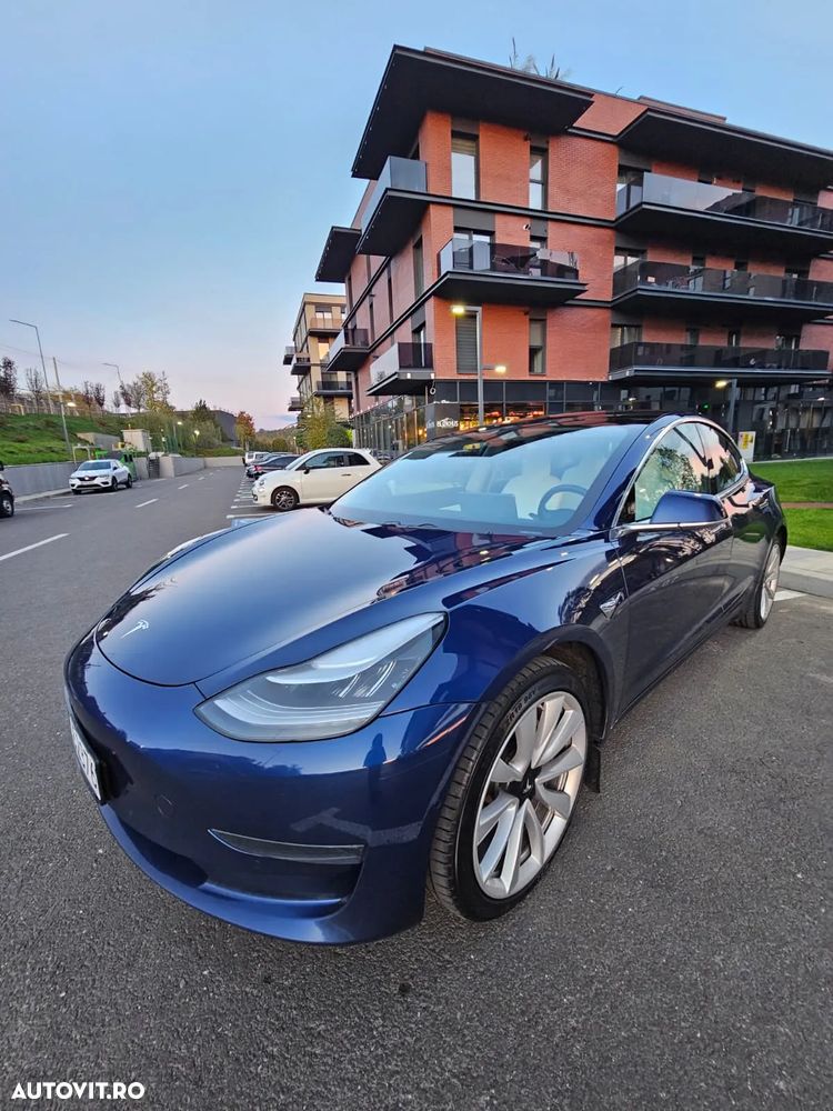Tesla Model 3 Langstreckenbatterie Allradantrieb Dual Motor - 4