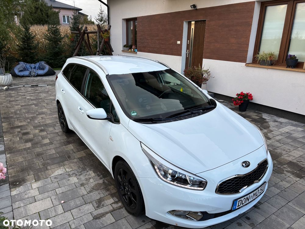 Kia Ceed 2013 photo 3