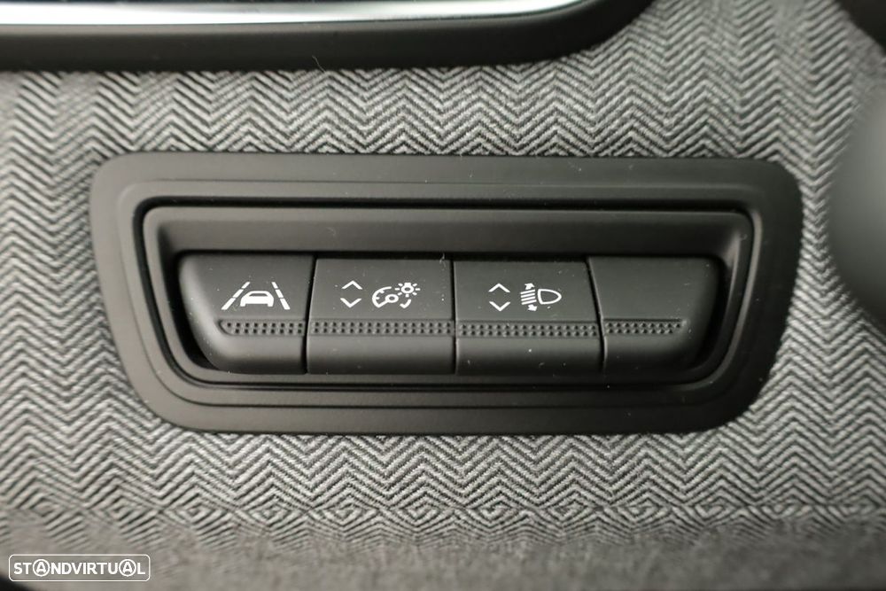 Renault Clio 1.0 TCe Techno Bi-Fuel - 19