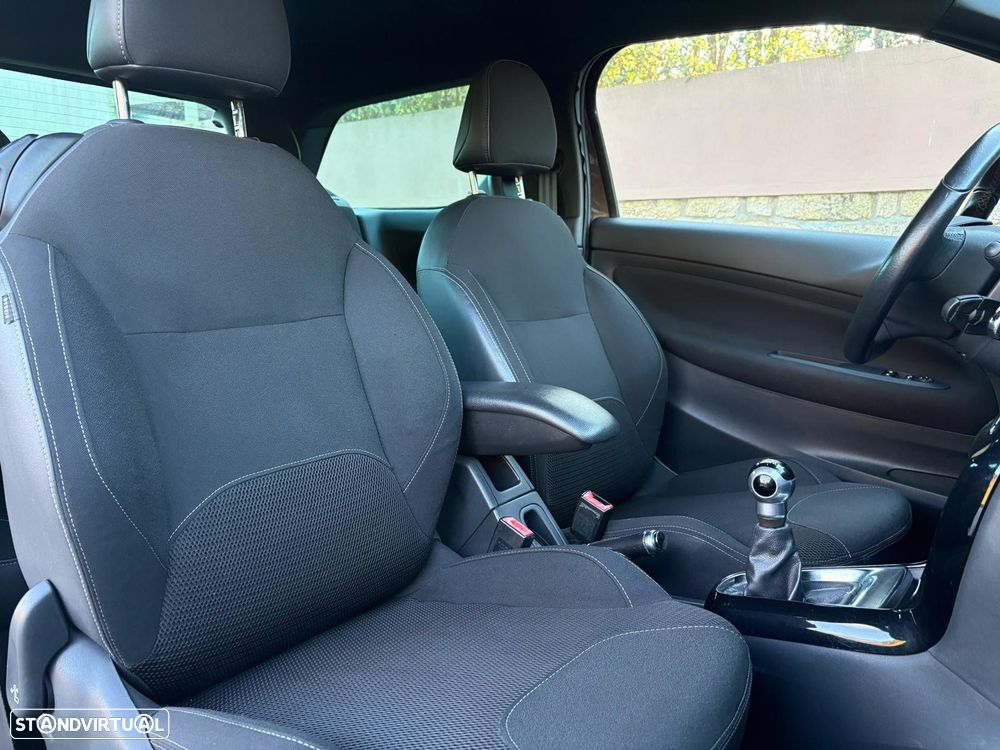 Citroën DS3 1.6 e-HDi So Chic - 6