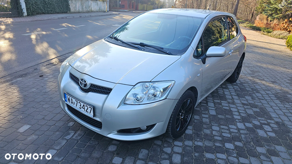 Toyota Auris 1.6 VVT-i Sol