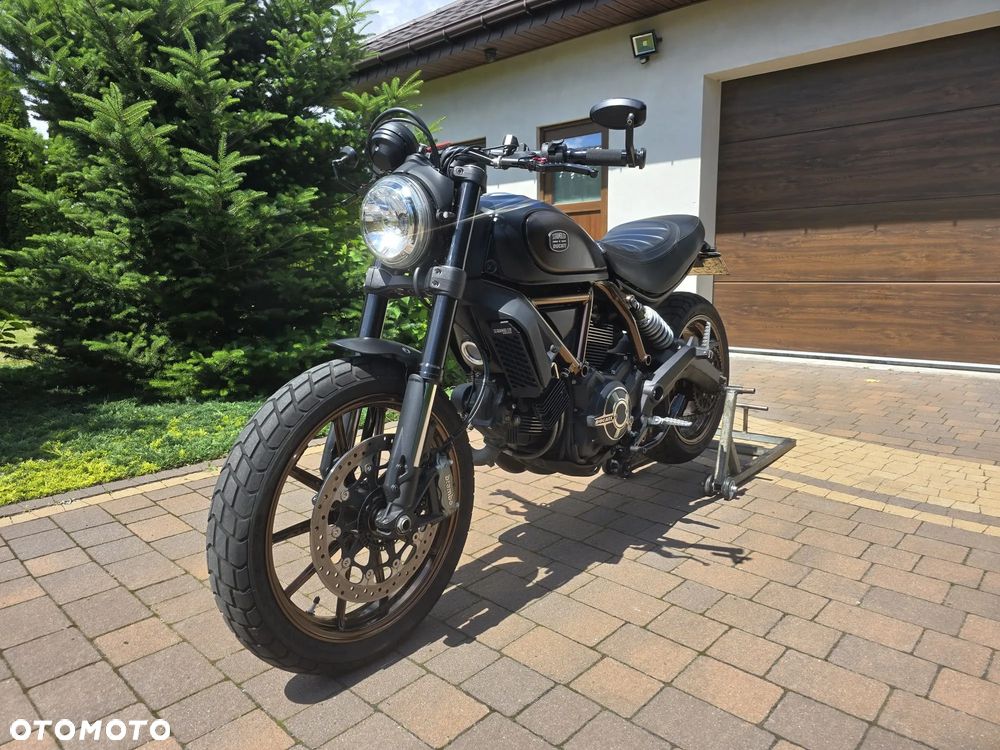Ducati Scrambler - 11