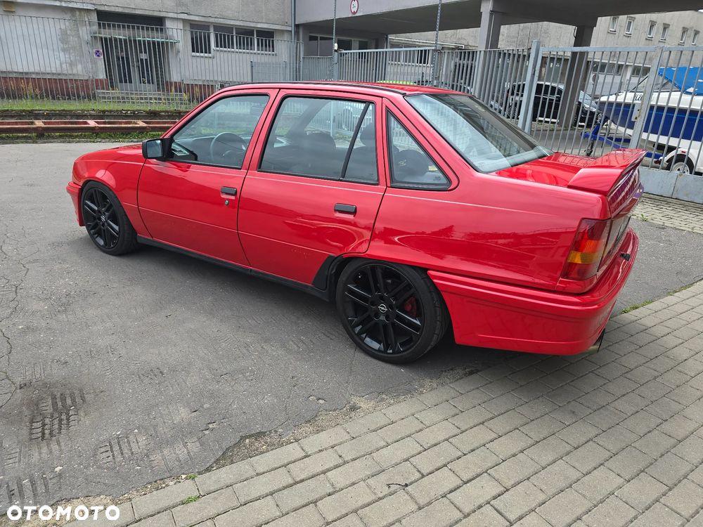 Opel Kadett E 2.0 i GSi 16V - 24