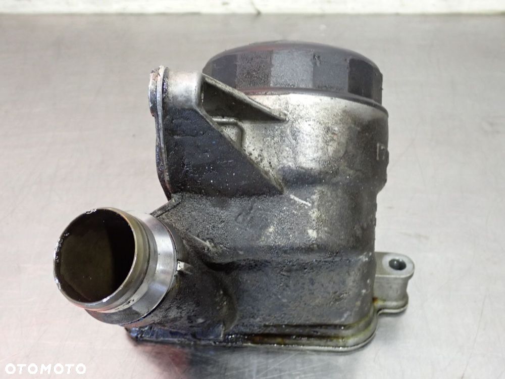 PODSTAWA FILTRA OLEJU BMW E60 7516383 - 2
