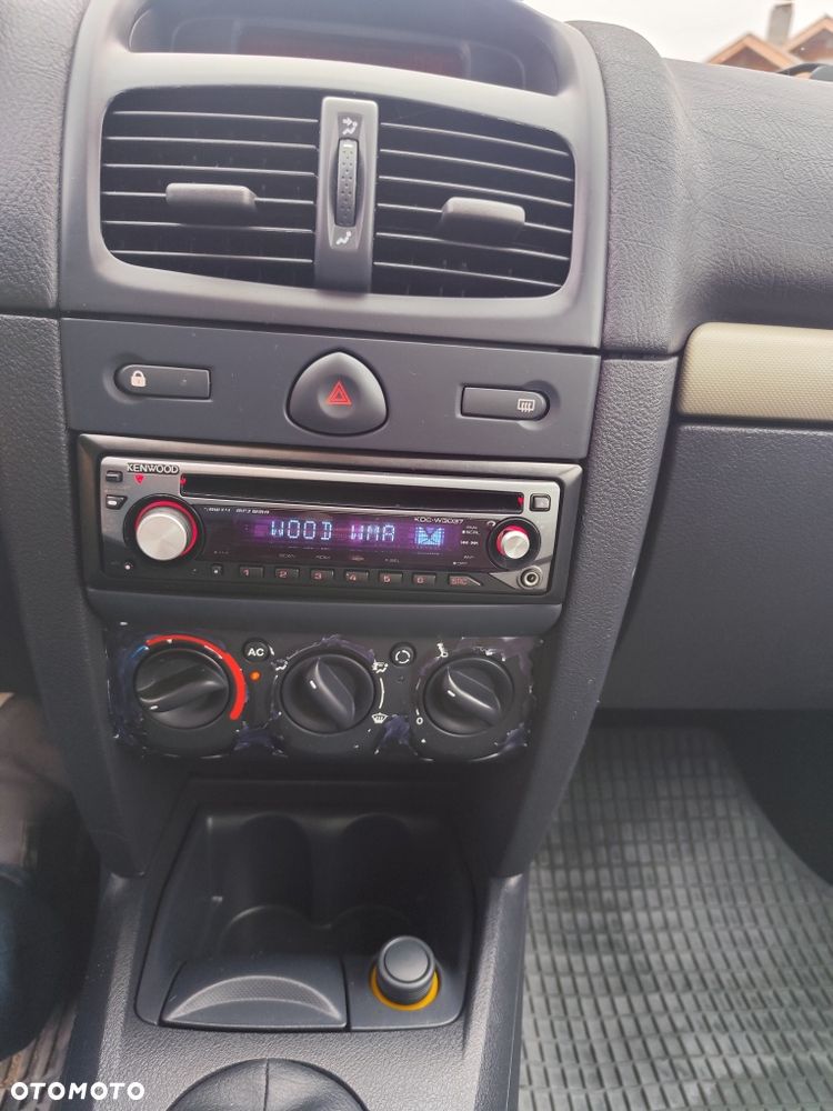 Renault Clio - 7