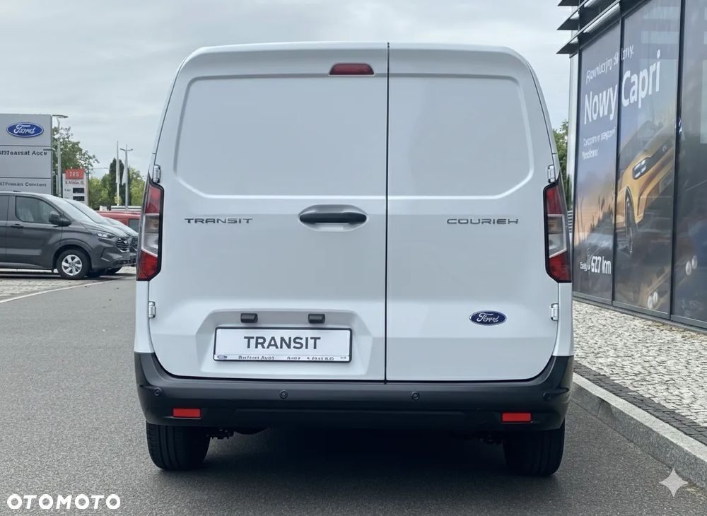 Ford Transit Courier - 6