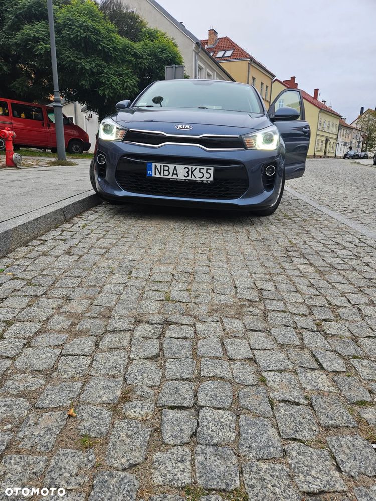 Kia Rio 1.2 L - 16