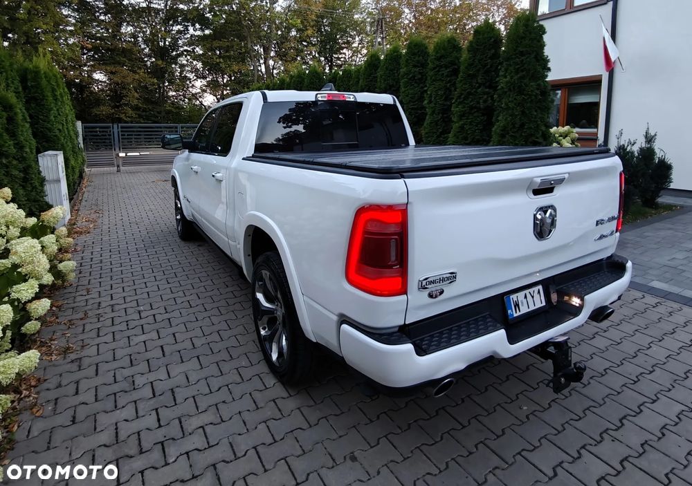 RAM 1500 - 10