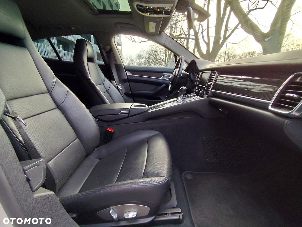 Porsche Panamera 4S PDK - 10