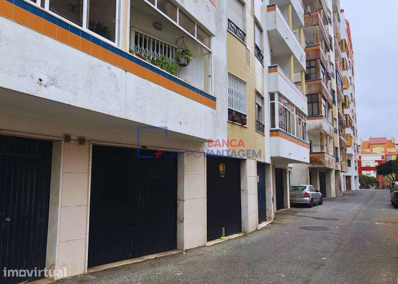 Apartamento-T2+Arrecadação- Mem Martins - Grande imagem: 5/8