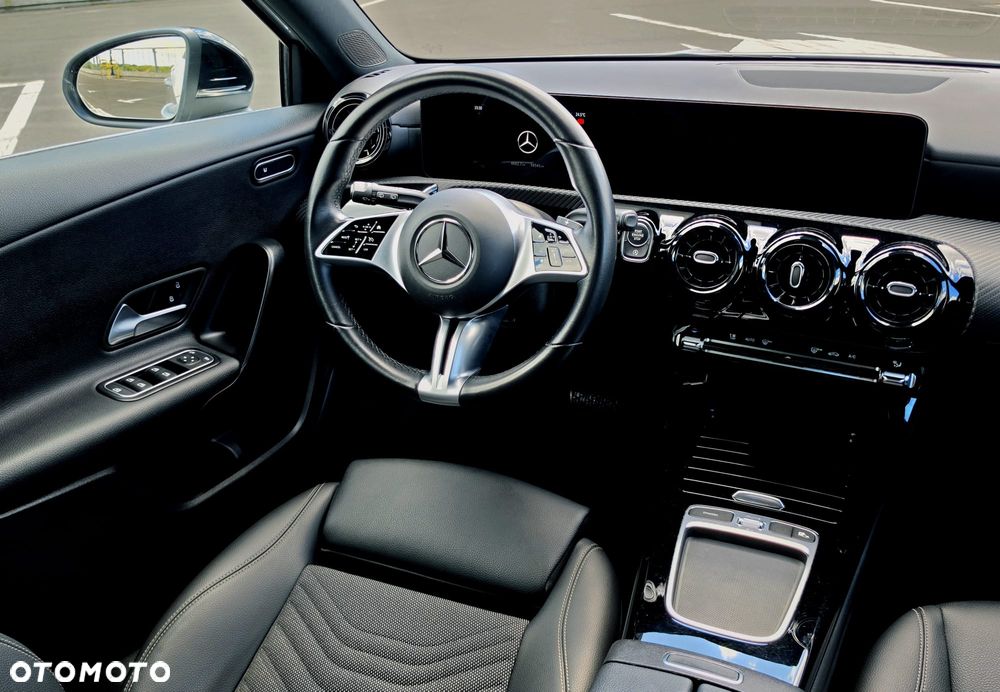 Mercedes-Benz Klasa A 180 d Progressive 8G-DCT - 13