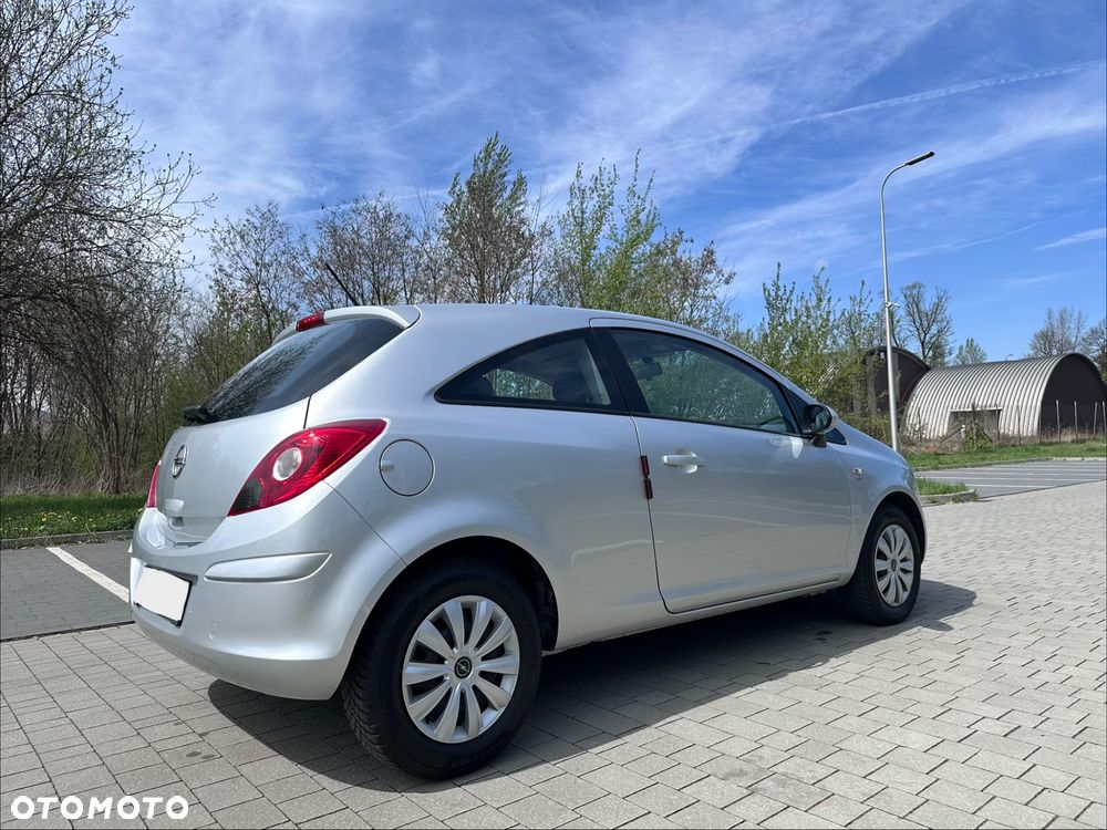 Opel Corsa 1.2 16V Energy - 4