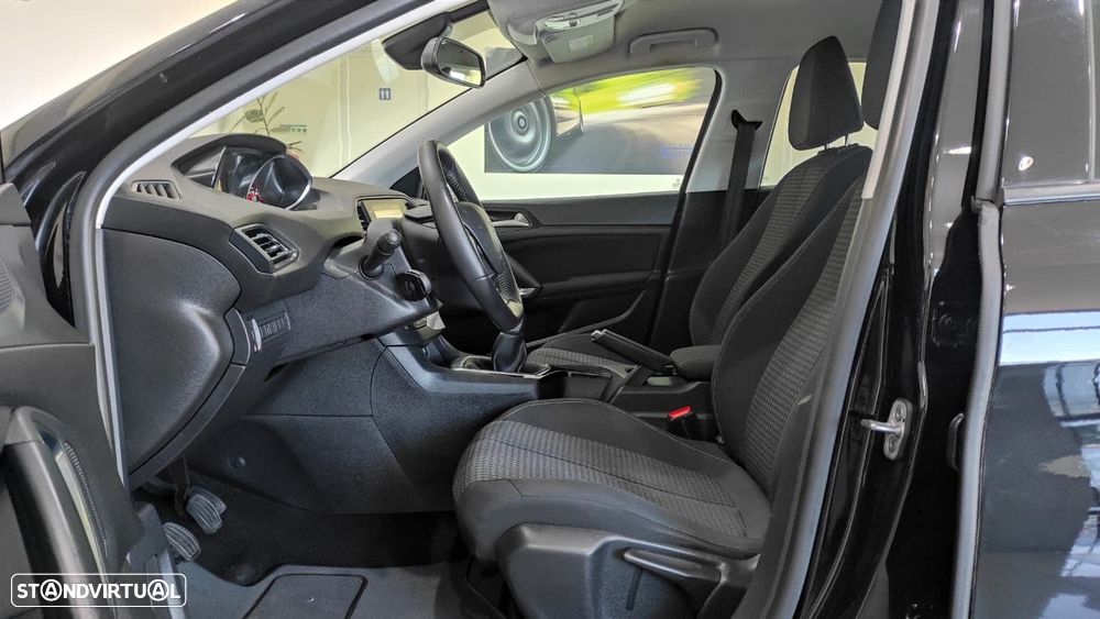 Peugeot 308 1.6 BlueHDi Allure - 16