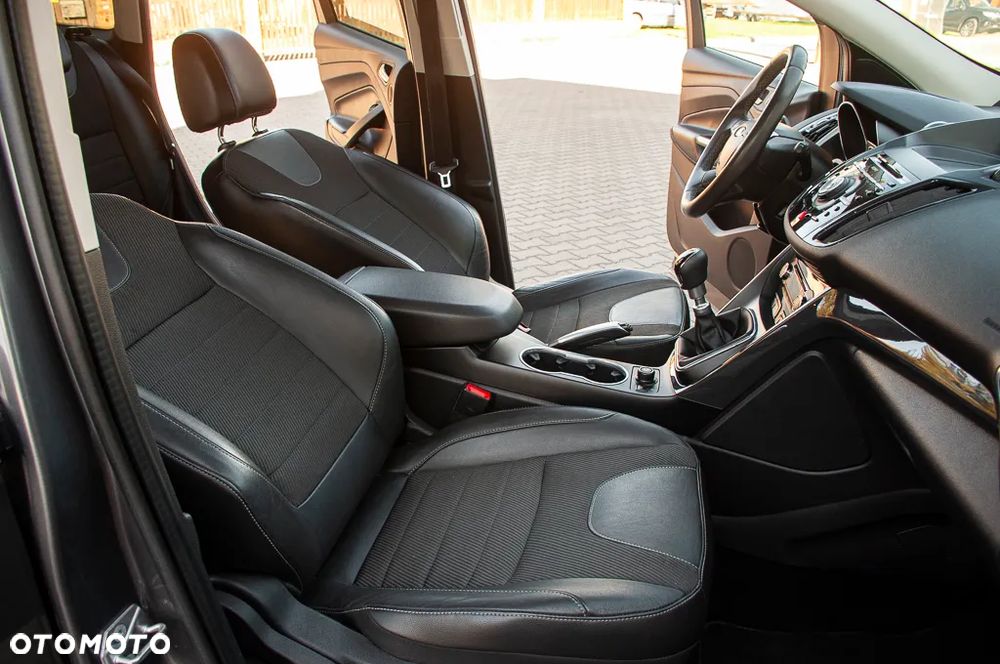 Ford Kuga 2.0 TDCi 4x4 Individual - 20