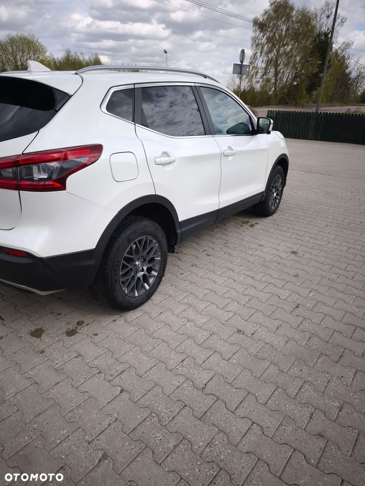 Nissan Qashqai 1.6 DCi 4x4 N-Connecta - 10