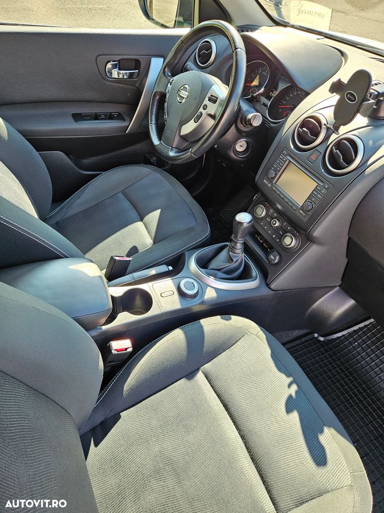 Nissan Qashqai 2012 photo 4
