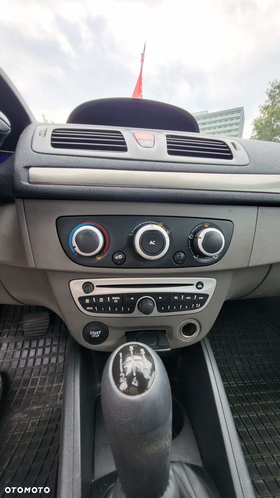 Renault Megane 1.5 dCi Generation Authentique - 24
