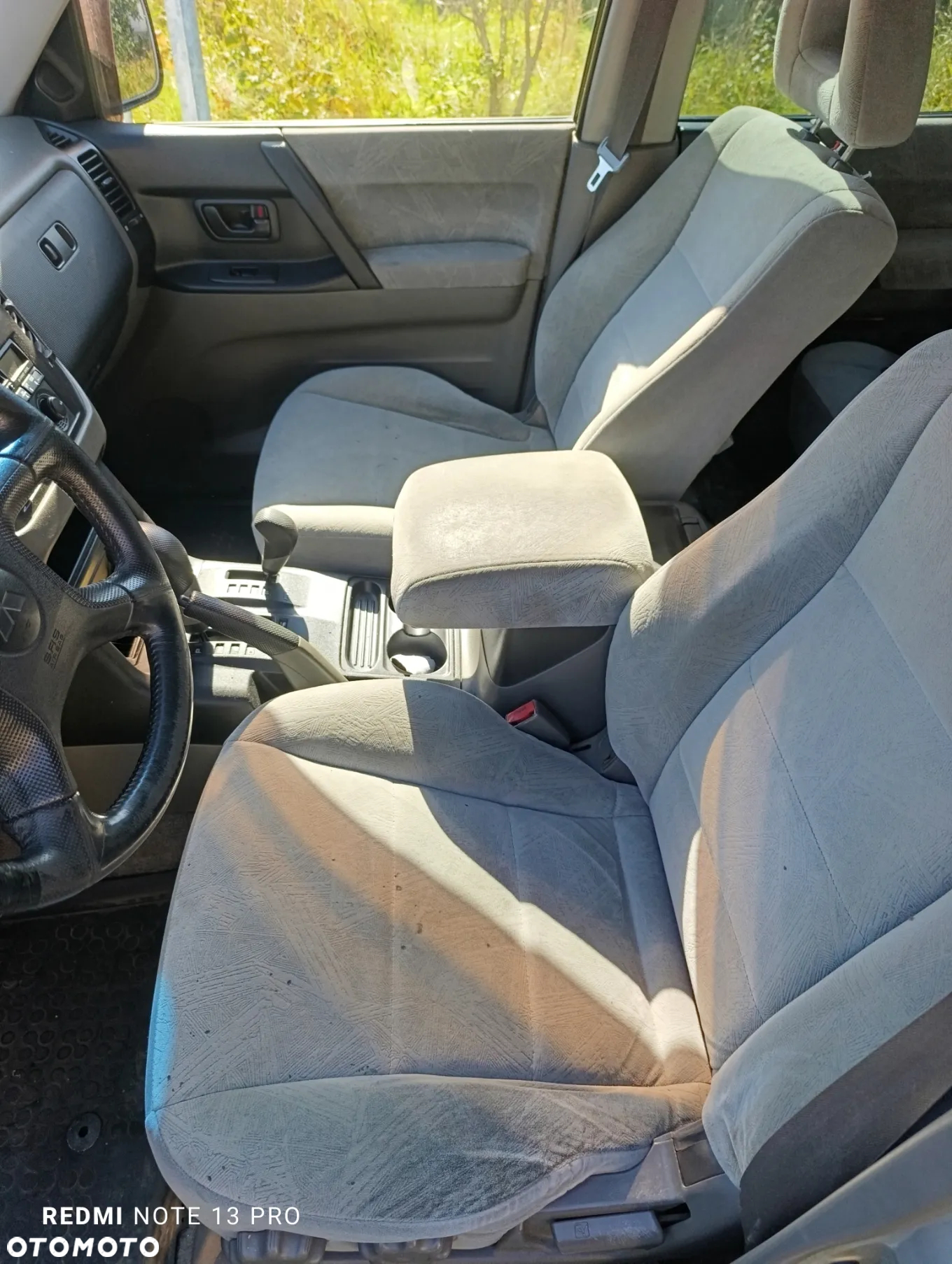 Mitsubishi Pajero - 33