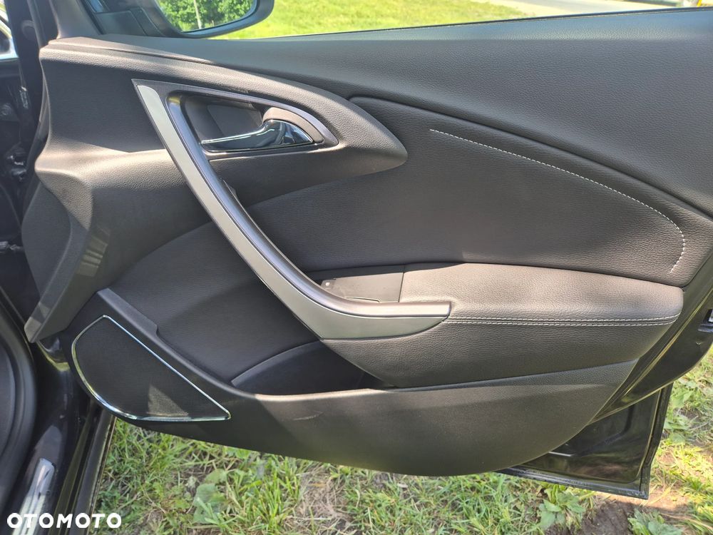Opel Astra 1.4 T Cosmo - 27