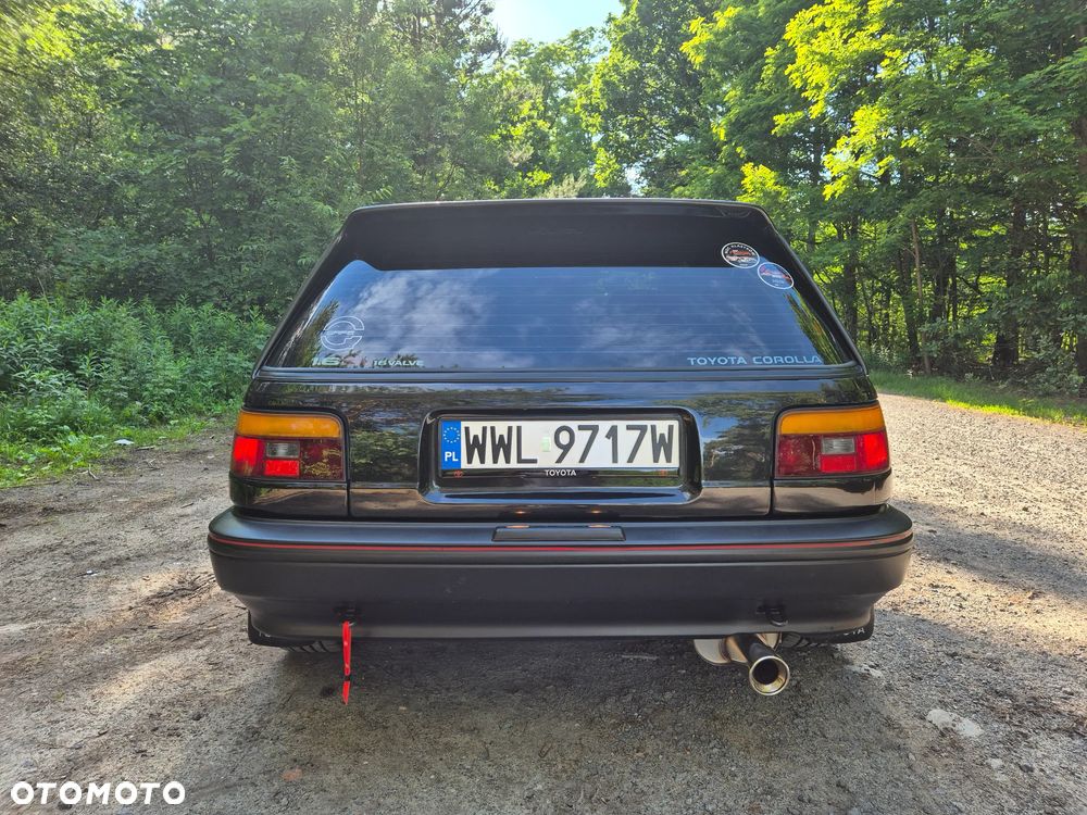 Toyota Corolla - 11