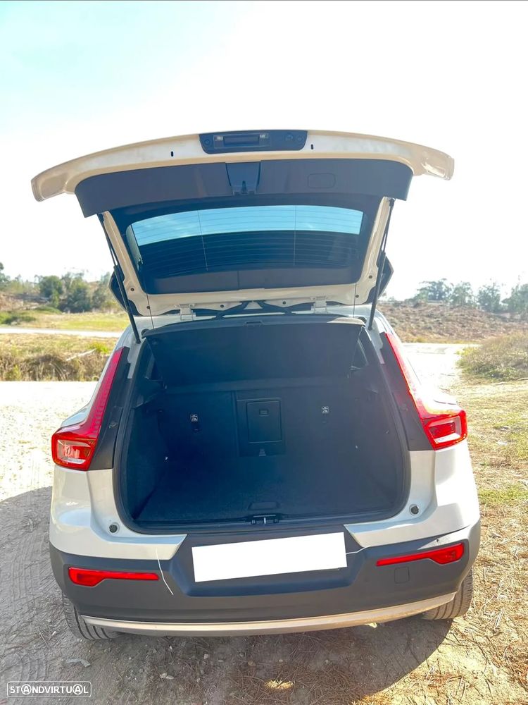Volvo XC 40 1.5 T2 Momentum - 8