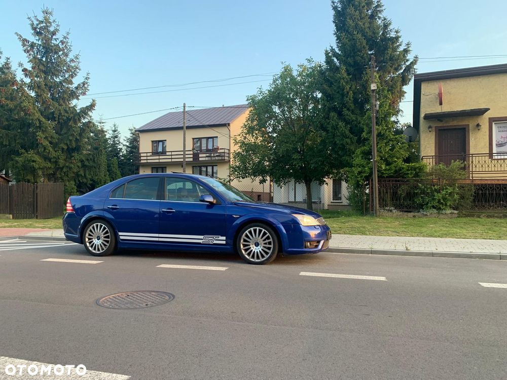 Ford Mondeo 3.0 V6 ST 220 - 7
