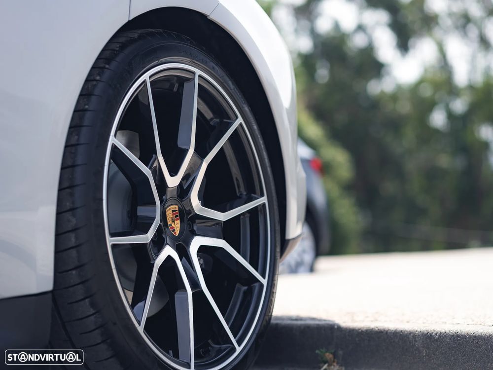Porsche Taycan Sport Turismo bateria Performance Plus - 30