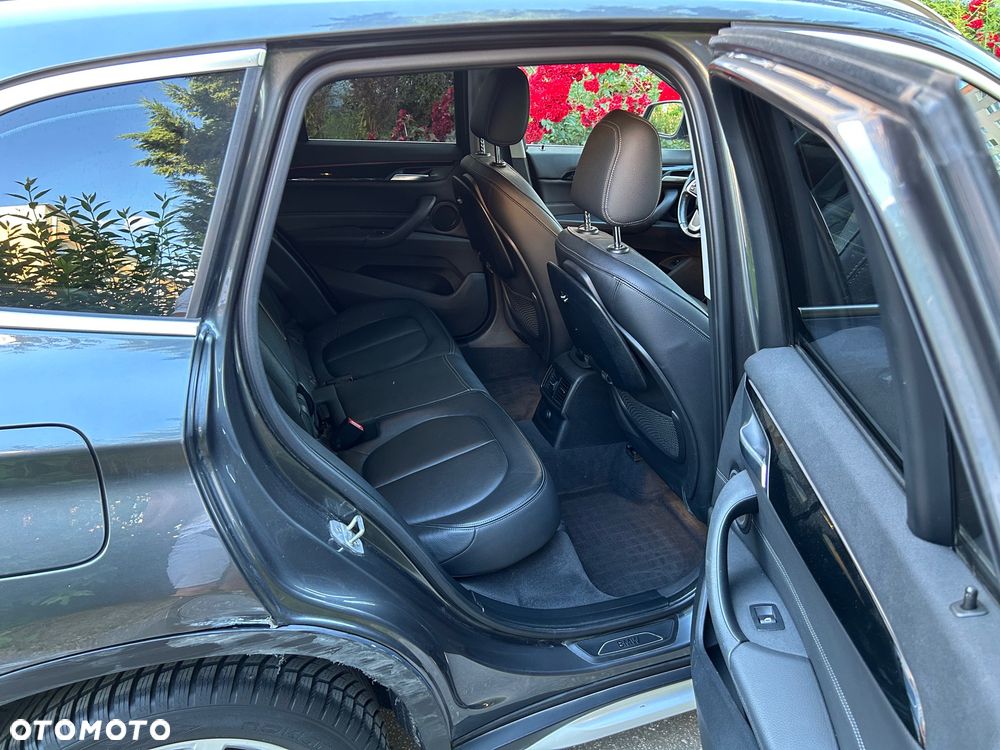 BMW X1 xDrive20d xLine sport - 16