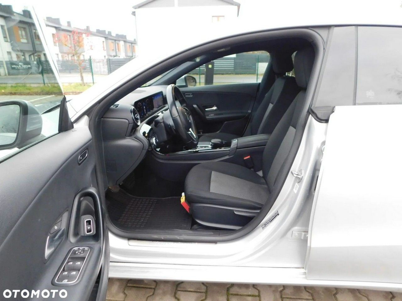 Mercedes-Benz CLA 200 d 8G-DCT - 18