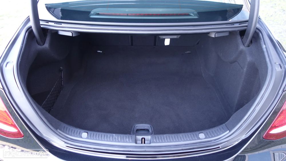 Mercedes-Benz E 220 d 9G-TRONIC AMG Line - 11