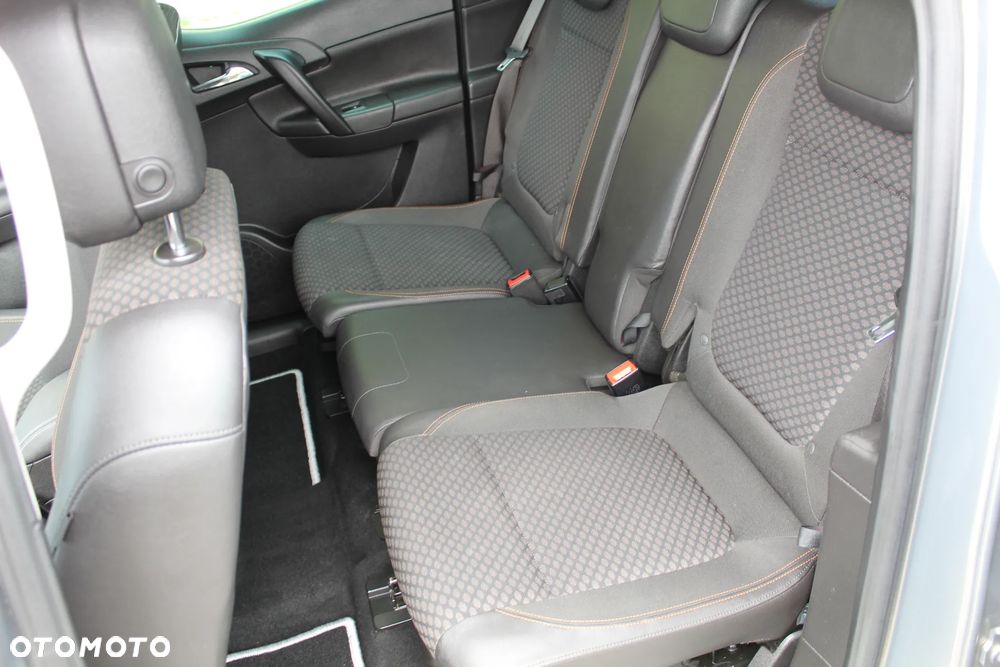 Opel Meriva - 17