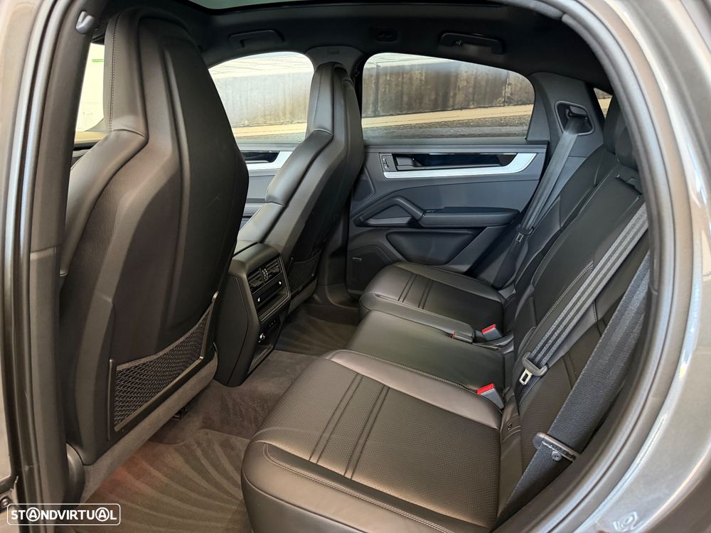 Porsche Cayenne Coupé S E-Hybrid Tiptronic S - 18
