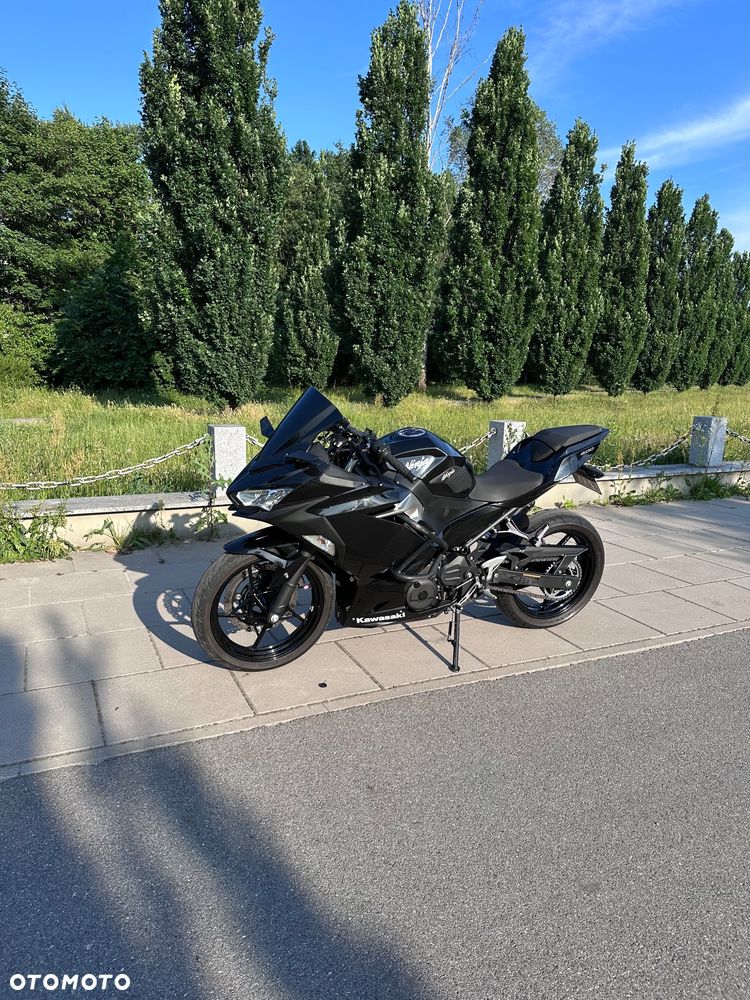 Kawasaki Ninja 400 - 2