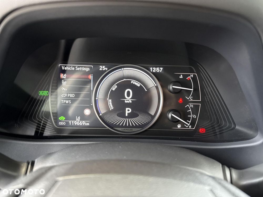 Lexus UX 250h GPF F Impression 2WD - 17