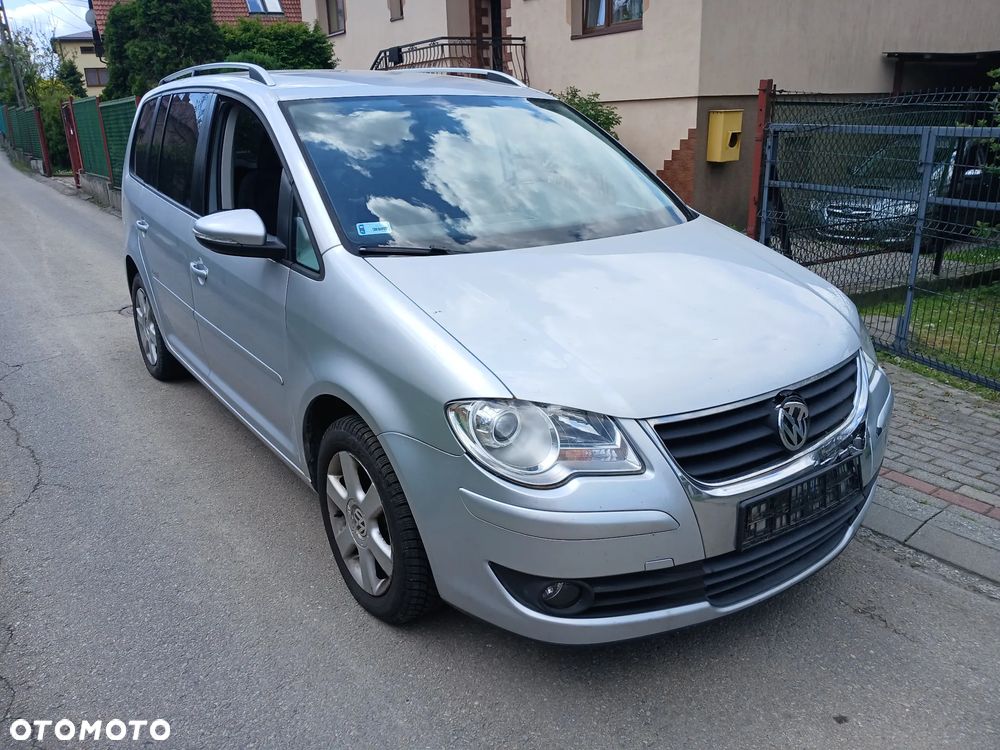 Volkswagen Touran 1.9 TDI Highline - 2