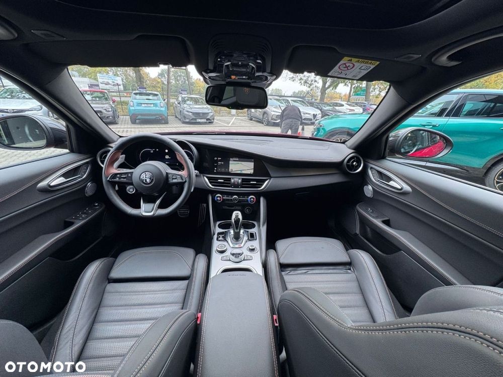 Alfa Romeo Giulia - 13