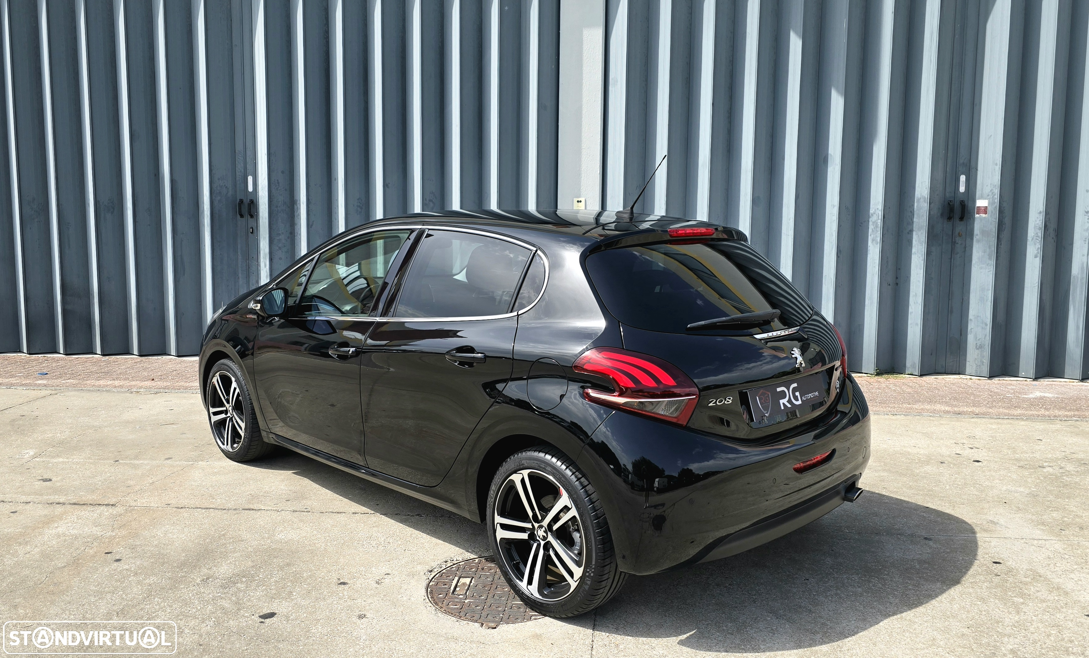Peugeot 208 1.2 PureTech GT Line - 6