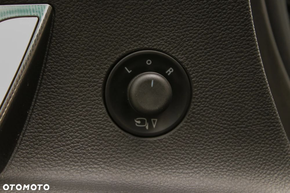 Opel Astra 1.6 Turbo Automatik Cosmo - 29