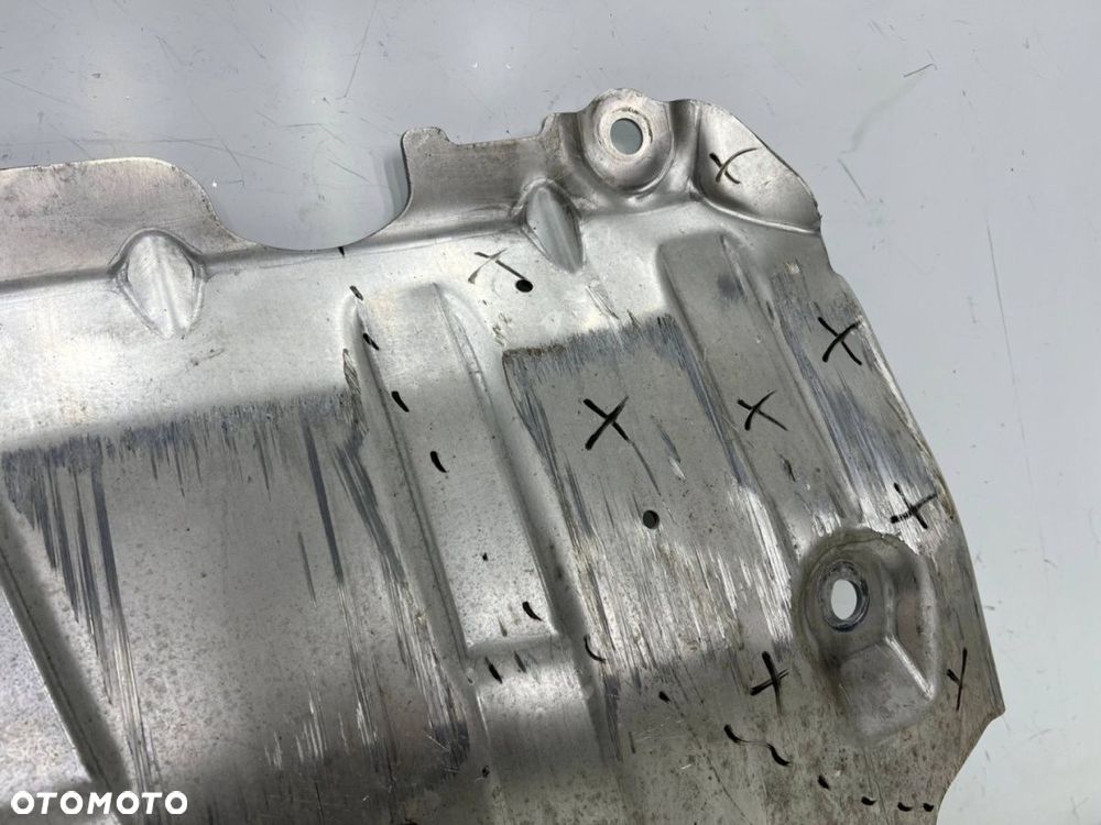 Osłona pod silnik BMW 3 G20 G21 xDrive 320dx 330dx 330ix 18r.- osłona podwozia dolna płyta 6878580 - 3