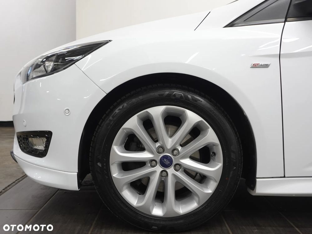 Ford Focus - 17