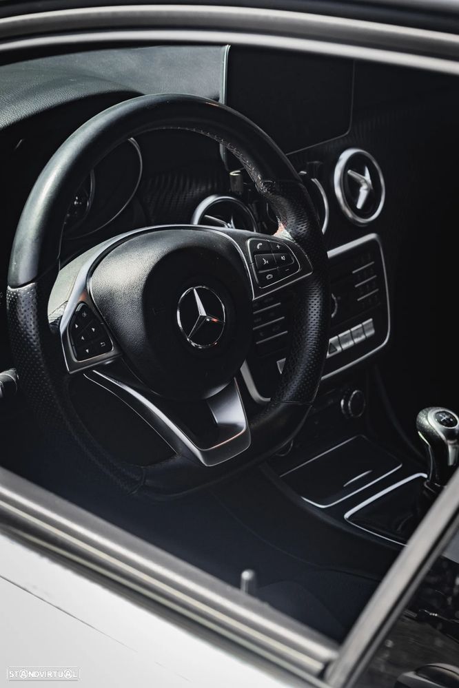 Mercedes-Benz A 180 d AMG Line - 9