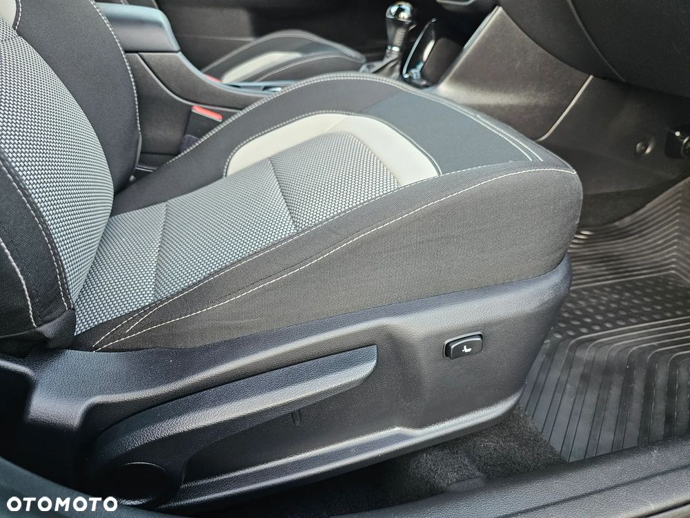 Kia Ceed 1.6 GDI XL DCT - 32