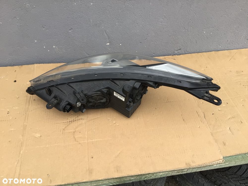Lampa przednia prawa Hyundai i30 ll 2 - 3