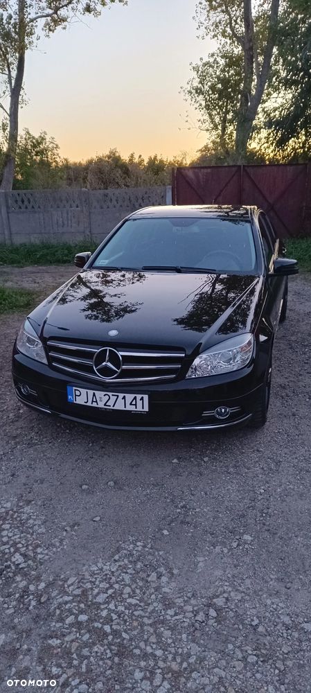 Mercedes-Benz Klasa C 180 CGI Automatik BlueEFFICIENCY Avantgarde - 1