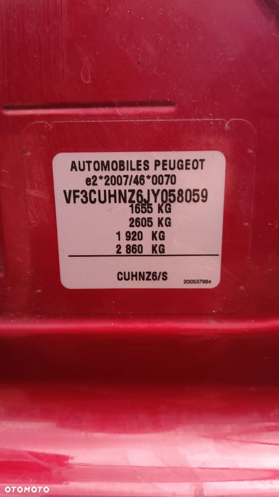 Peugeot 2008 1.2 Pure Tech GPF Active S&S - 12