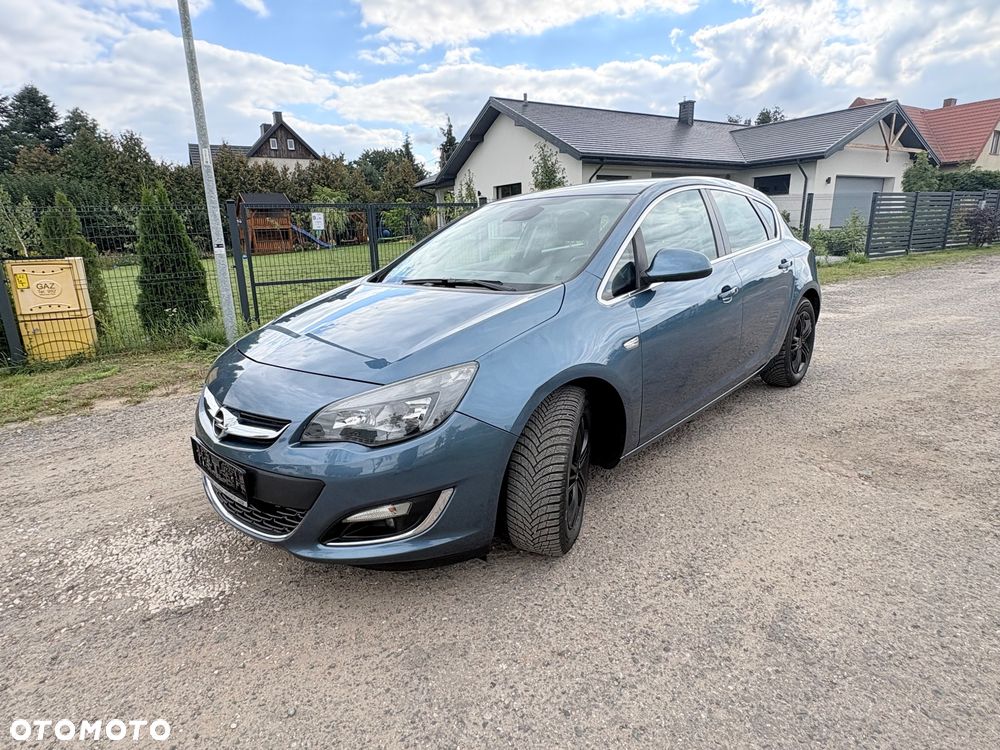 Opel Astra 1.4 T Cosmo - 2