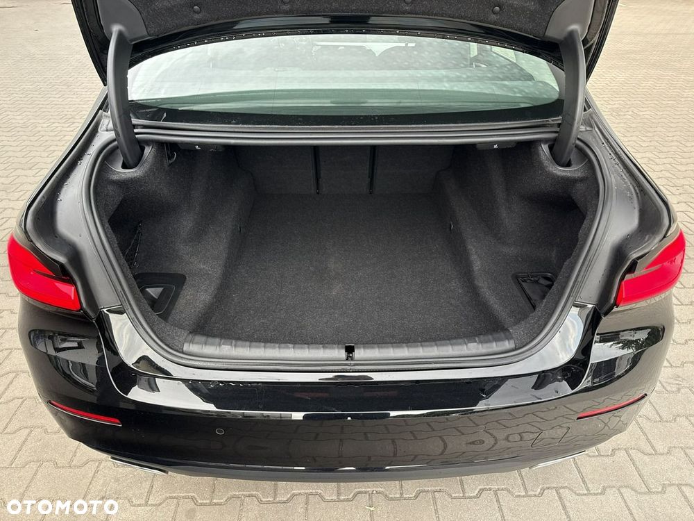 BMW Seria 5 - 16