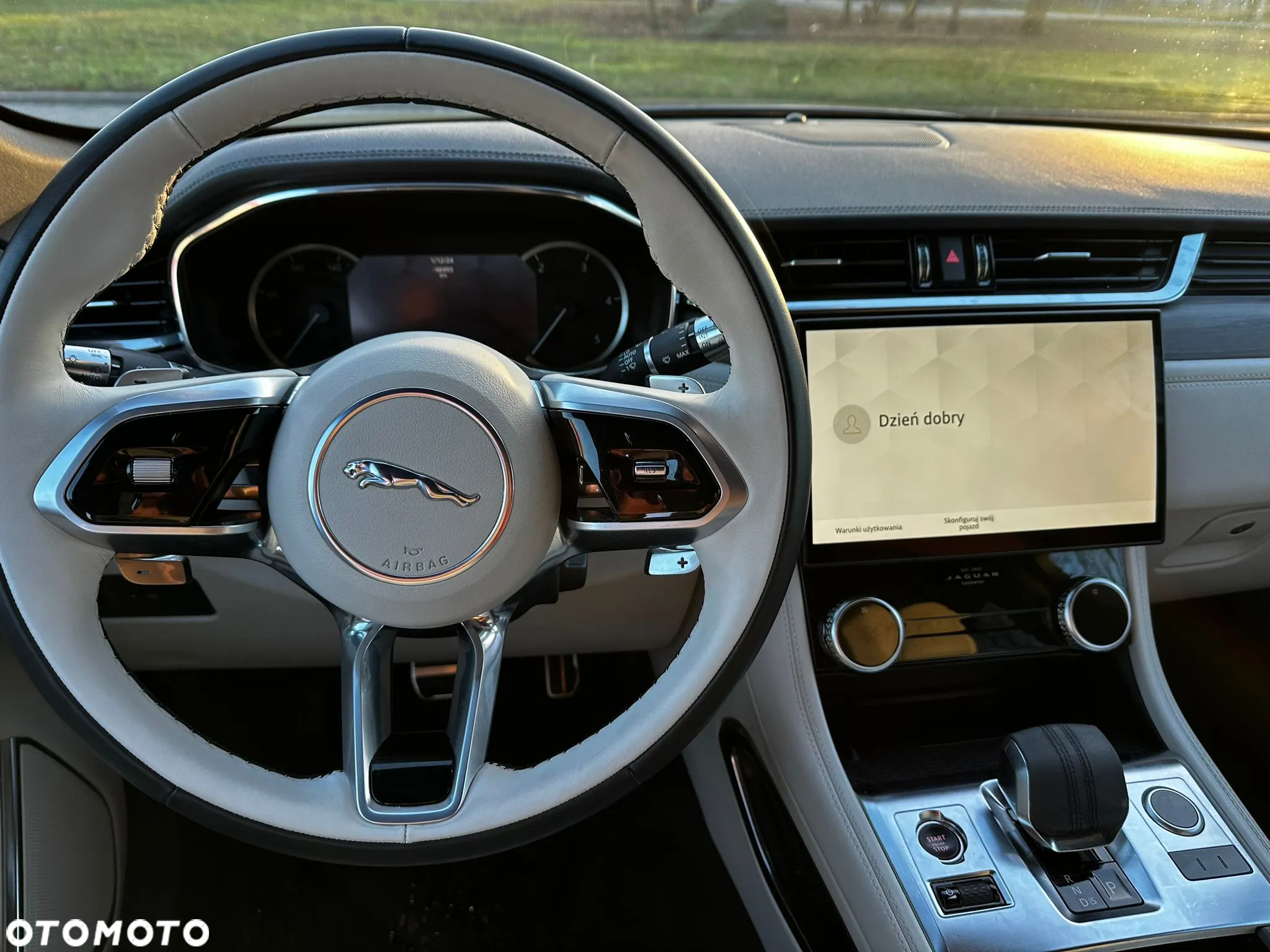 Jaguar F-Pace - 9